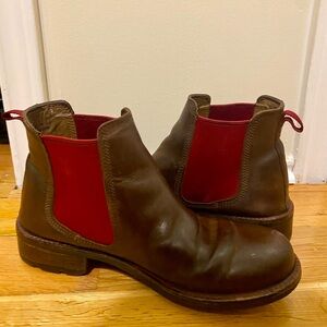 Keen Brown Leather Chelsea Boots